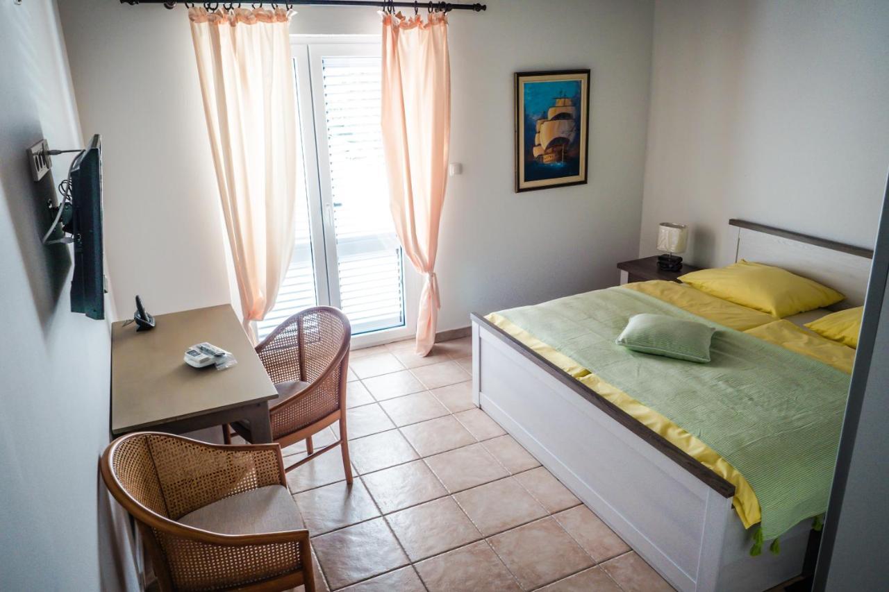 Apartment-Rooms Preka Palit Екстериор снимка