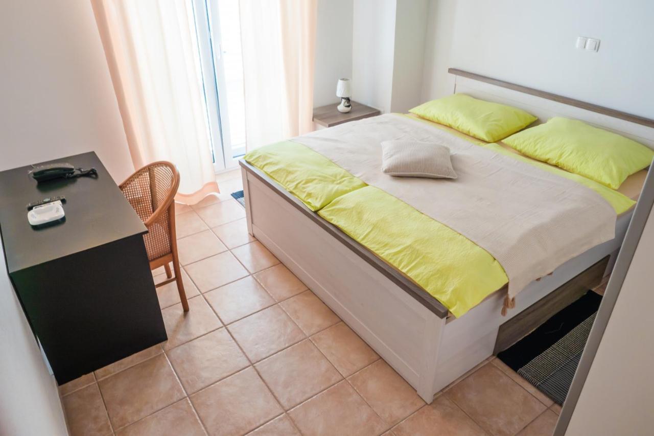 Apartment-Rooms Preka Palit Екстериор снимка