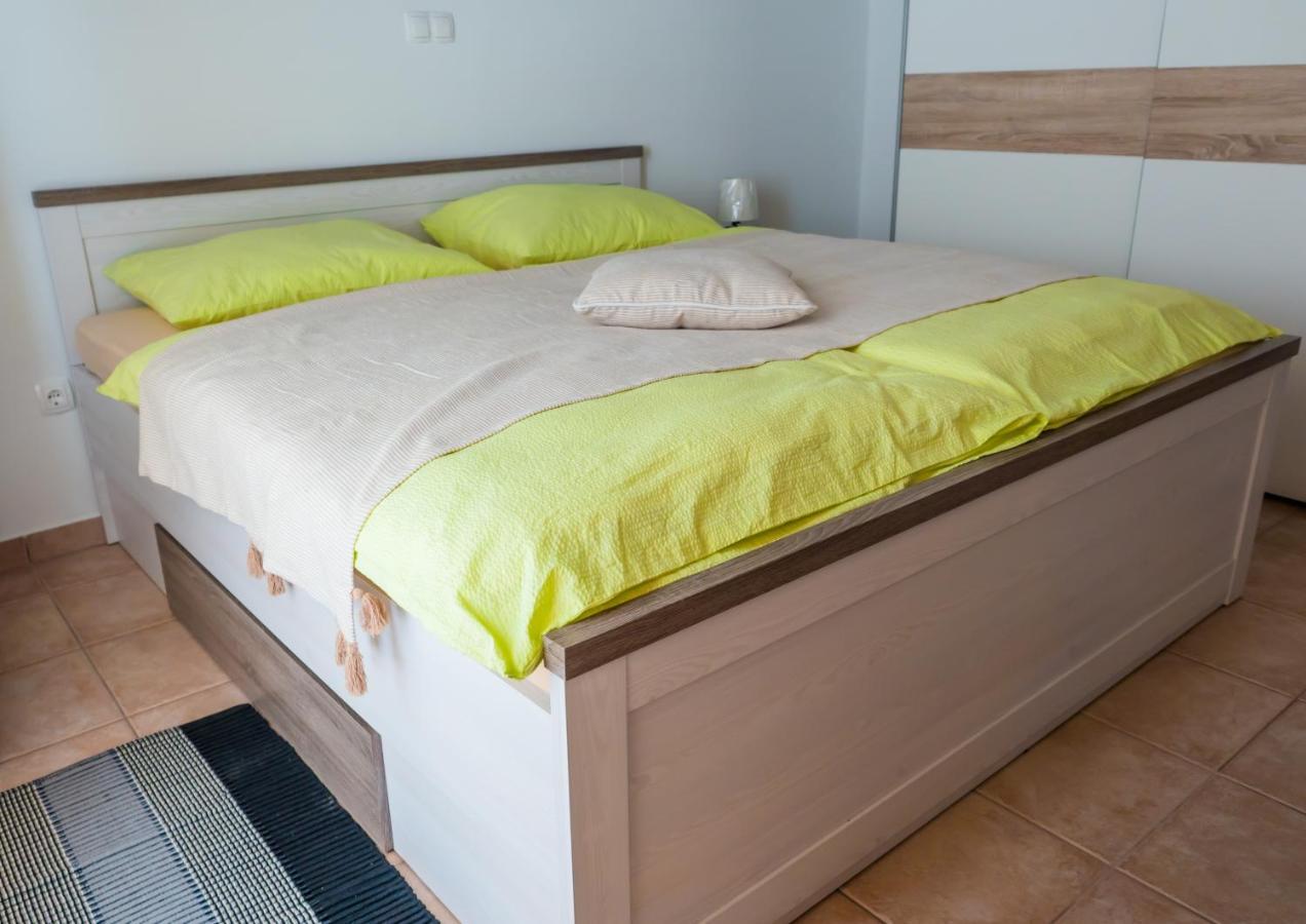 Apartment-Rooms Preka Palit Екстериор снимка